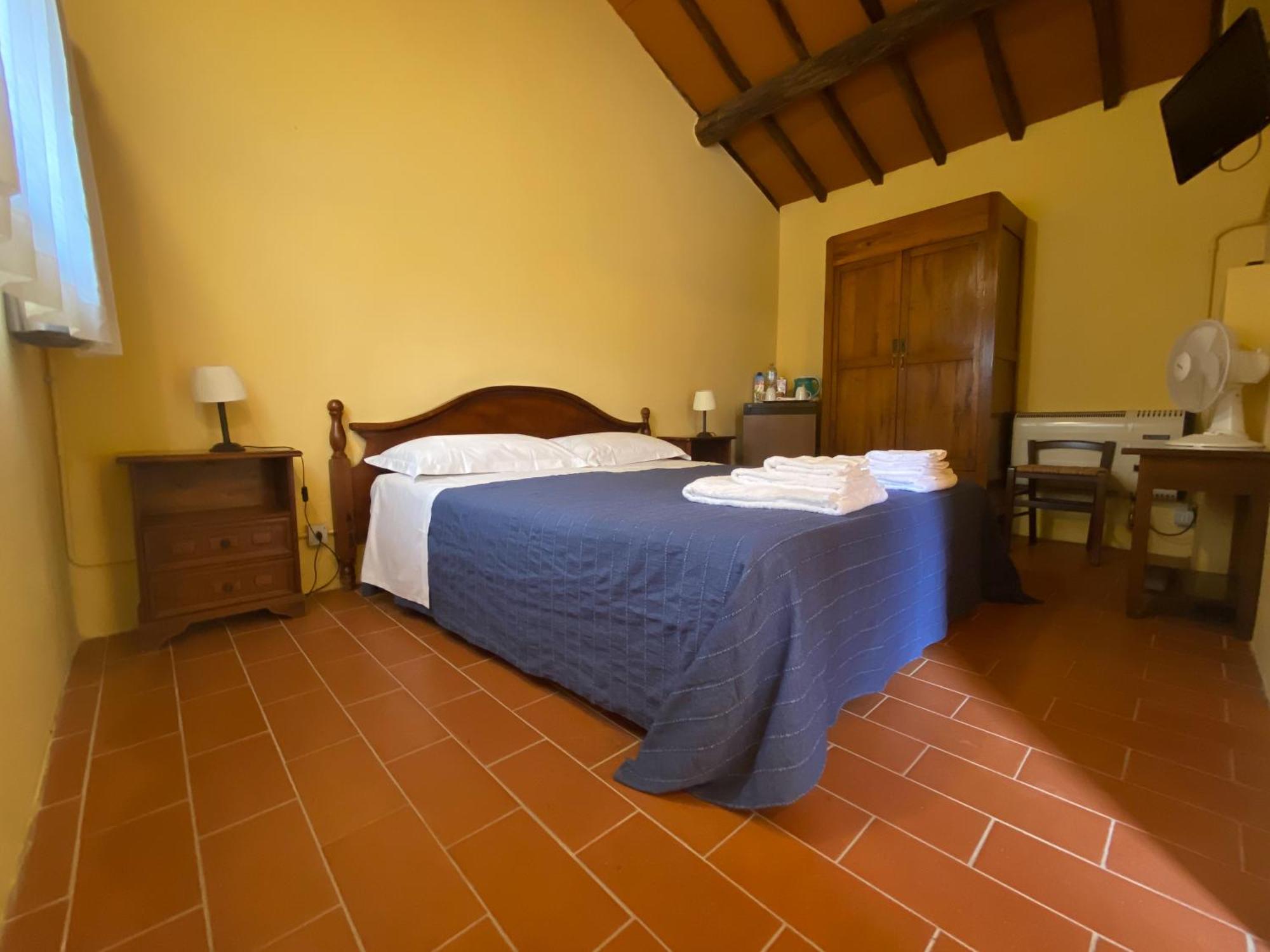 Fattoria Agriturismo Nerbona Casole dʼElsa المظهر الخارجي الصورة